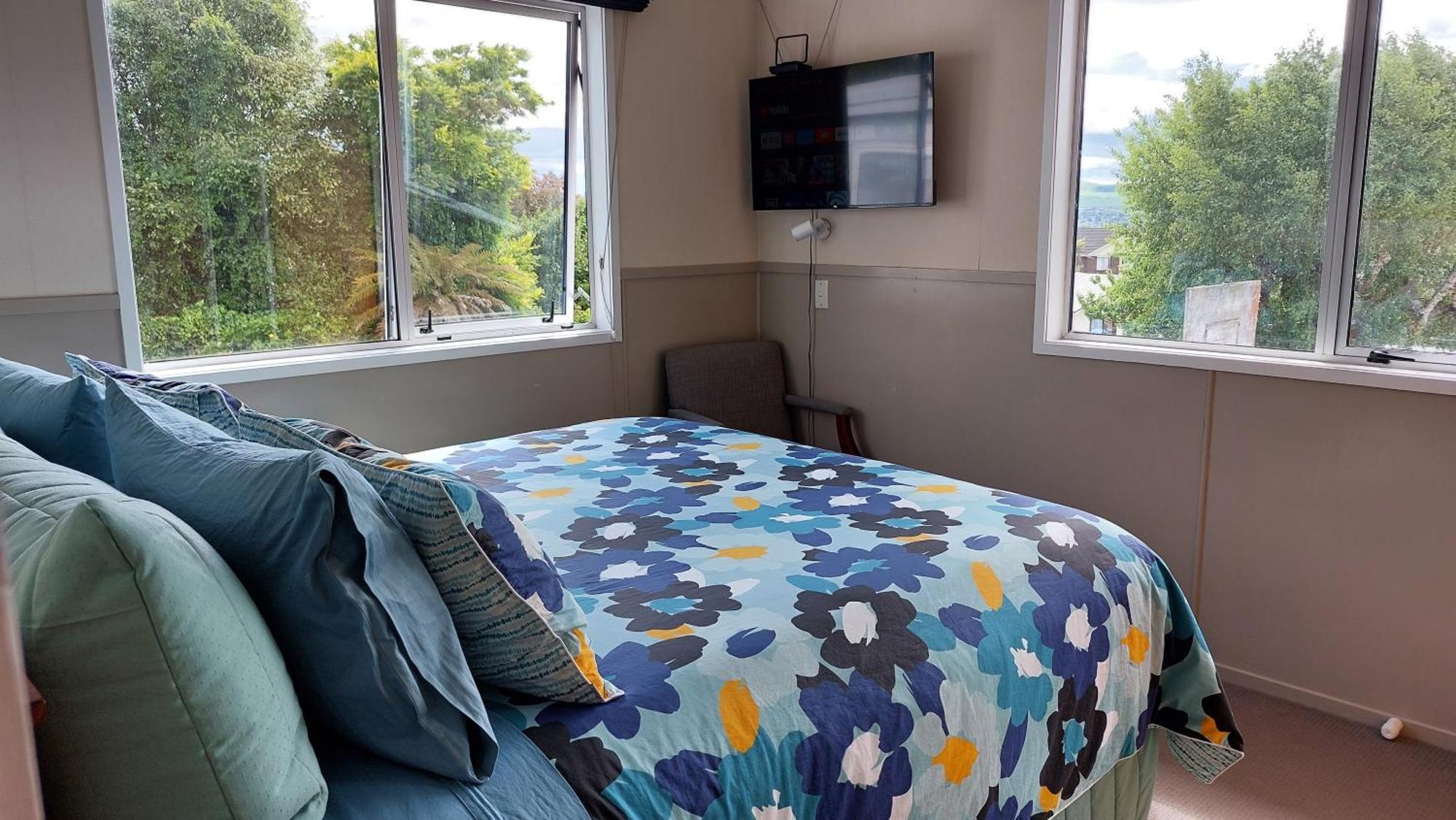 Bed And Breakfast Happy Home Taupo Accommodation Exteriér fotografie