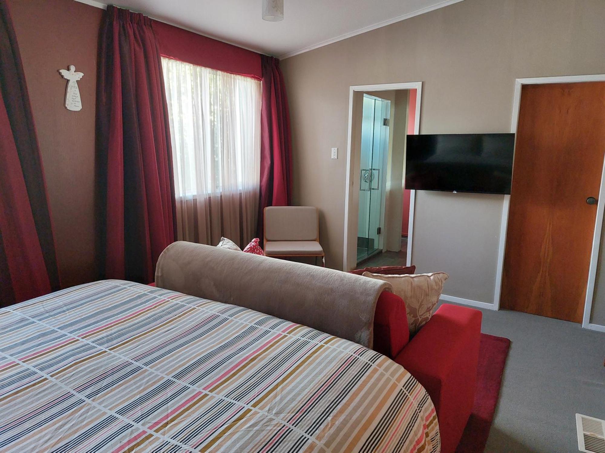 Bed And Breakfast Happy Home Taupo Accommodation Exteriér fotografie